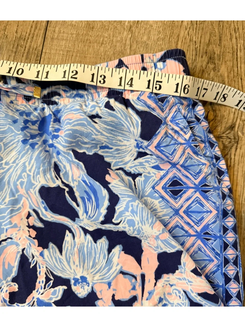 Lilly Pulitzer Katia Shorts Large - Picture 7 of 8